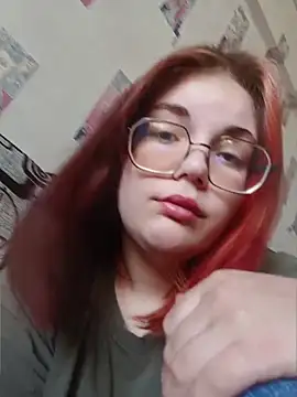 Snapshot of LoisFox chatting on 05-06-26, 11:58 LoisFox online show from 05-06-26, 11:58