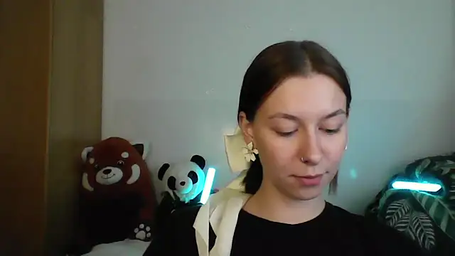 Snapshot of JuicyErika chatting on 05-02-26, 08:03 JuicyErika online show from 05-02-26, 08:03