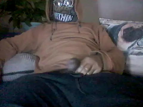 Snapshot of LunjeSA chatting on 06-25-26, 06:35 LunjeSA online show from 06-25-26, 06:35