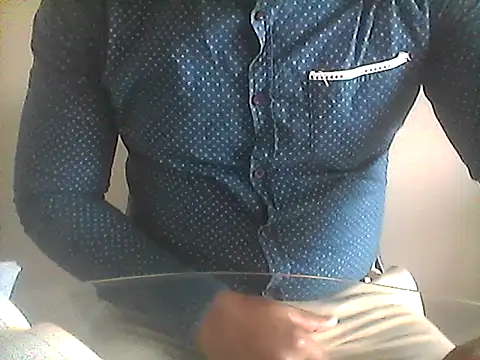 Snapshot of LunjeSA chatting on 06-03-26, 11:22 LunjeSA online show from 06-03-26, 11:22
