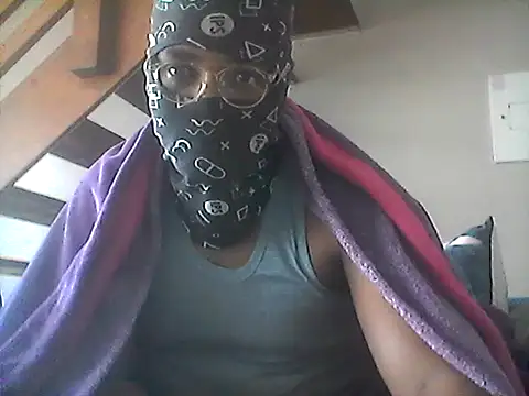 Snapshot of LunjeSA chatting on 06-01-26, 08:25 LunjeSA online show from 06-01-26, 08:25