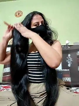 Snapshot of Priya_9945 chatting on 05-25-26, 12:37 Priya 9945 online show from 05-25-26, 12:37