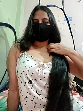 Snapshot of Priya_9945 chatting on 04-22-26, 01:40 Priya 9945 online show from 04-22-26, 01:40