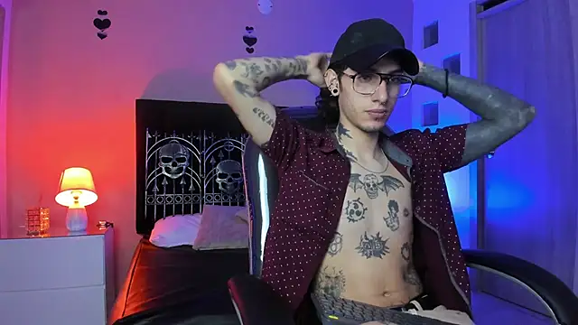 Snapshot of Vergil_Noir_ chatting on 05-02-26, 03:45 Vergil Noir online show from 05-02-26, 03:45