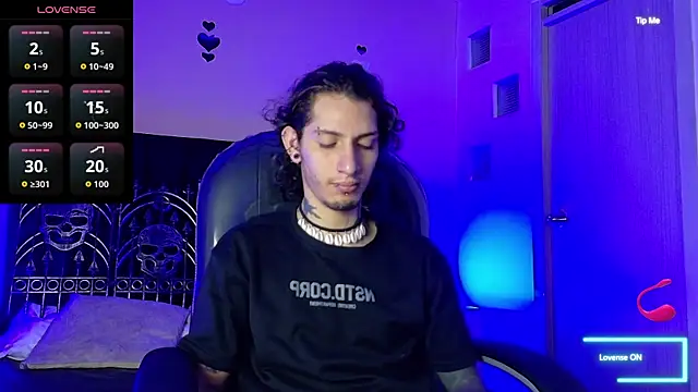 Snapshot of Vergil_Noir_ chatting on 06-12-26, 03:37 Vergil Noir online show from 06-12-26, 03:37