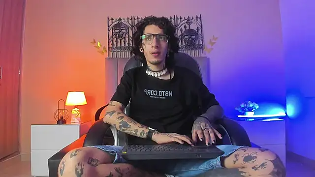 Snapshot of Vergil_Noir_ chatting on 05-24-26, 03:50 Vergil Noir online show from 05-24-26, 03:50