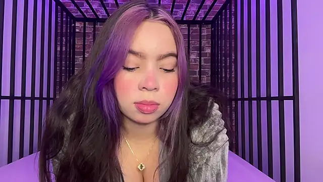 Snapshot of Violett_Moonx chatting on 05-30-26, 12:44 Violett Moonx online show from 05-30-26, 12:44