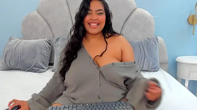 riley dolly online show from 07-19-26, 04:43