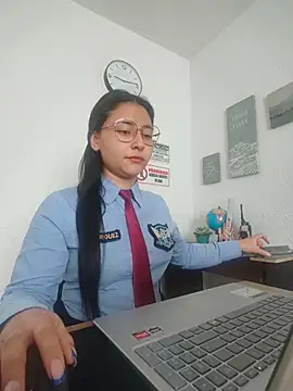Snapshot of Queen_linda1 chatting on 05-22-26, 02:15 Queen linda1 online show from 05-22-26, 02:15