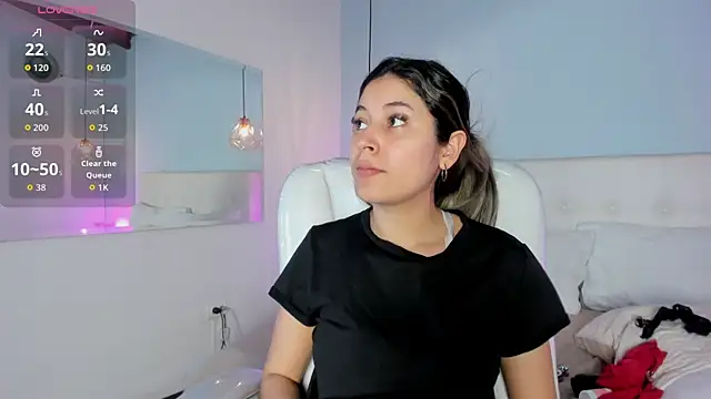 Snapshot of Alessia_blaze chatting on 05-10-26, 05:22 Alessia blaze online show from 05-10-26, 05:22