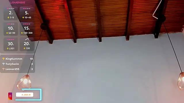 Snapshot of Alessia_blaze chatting on 05-16-26, 10:36 Alessia blaze online show from 05-16-26, 10:36