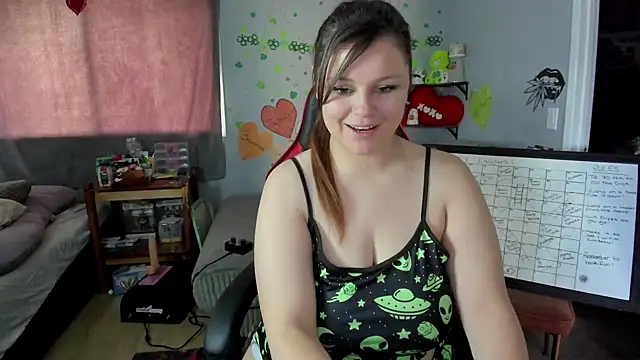 DelilaFields2 online show from 05-05-26, 04:43