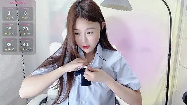 Yangyang-99 online show from 04-22-26, 11:50