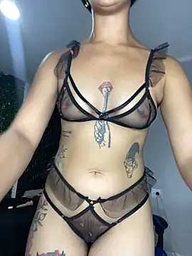 Snapshot of ValentinaLux_Oficiall chatting on 06-01-26, 06:18 ValentinaLux Oficiall online show from 06-01-26, 06:18
