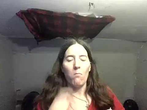Mini83 online show from 06-06-26, 05:18