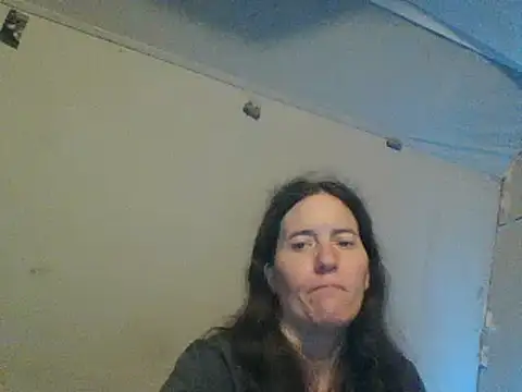 Mini83 online show from 05-13-26, 04:25