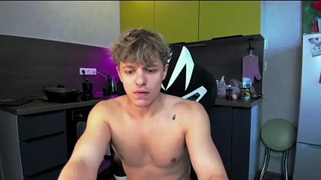 Snapshot of prince_nik chatting on 06-14-26, 10:05 prince nik online show from 06-14-26, 10:05