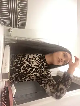 leenachanel online show from 04-22-26, 11:00