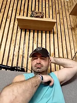 yuyukyler online show from 04-21-26, 06:36