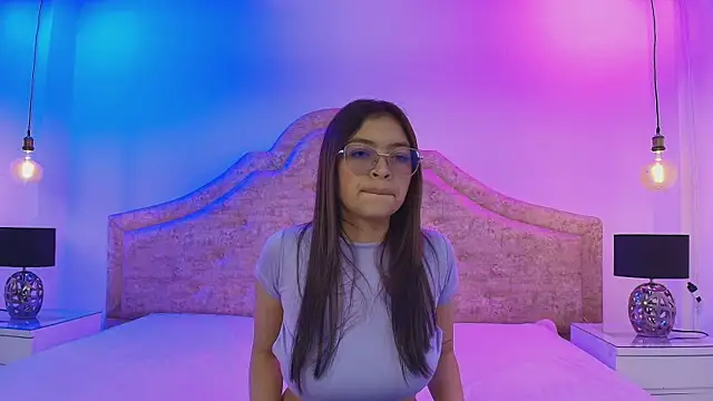 SamaraVale online show from 04-21-26, 08:59