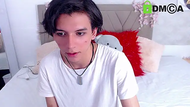 Snapshot of raven_n_matt chatting on 05-30-26, 03:13 raven n matt online show from 05-30-26, 03:13