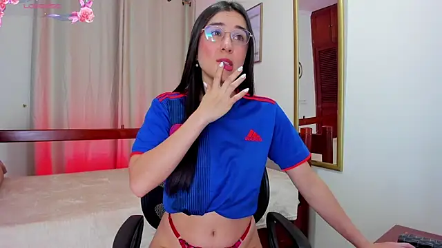 Snapshot of Elisabetta_Amour chatting on 06-21-26, 10:10 Elisabetta Amour online show from 06-21-26, 10:10