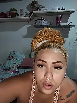 Snapshot of docinha_ chatting on 07-16-26, 02:52 docinha online show from 07-16-26, 02:52