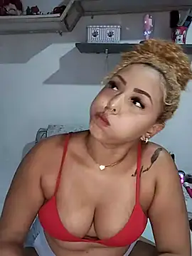 Snapshot of docinha_ chatting on 07-21-26, 01:52 docinha online show from 07-21-26, 01:52