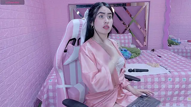 Snapshot of Lexy_Dumoun_ chatting on 05-16-26, 02:21 Lexy Dumoun online show from 05-16-26, 02:21