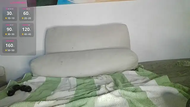 Snapshot of canarito18 chatting on 05-07-26, 10:29 canarito18 online show from 05-07-26, 10:29