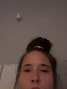 Poppylooloo online show from 06-01-26, 07:02
