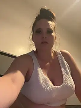 Poppylooloo online show from 05-19-26, 08:05