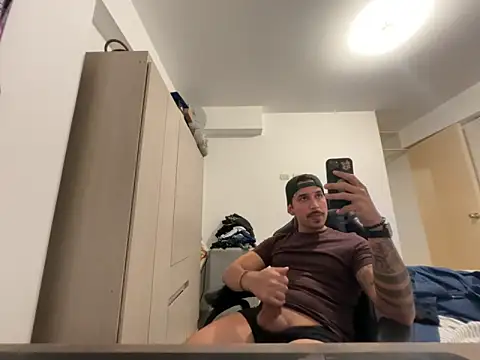 Luchonaked online show from 04-22-26, 02:07