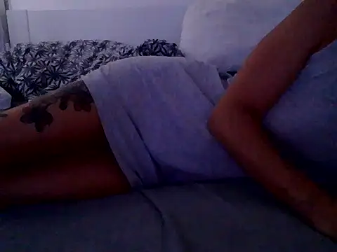 Snapshot of SweetLuc11 chatting on 06-27-26, 07:31 SweetLuc11 online show from 06-27-26, 07:31