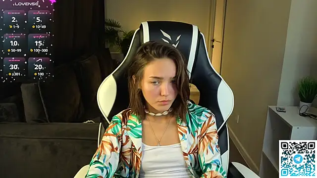Snapshot of Leslie_Scott chatting on 07-05-26, 04:19 Leslie Scott online show from 07-05-26, 04:19