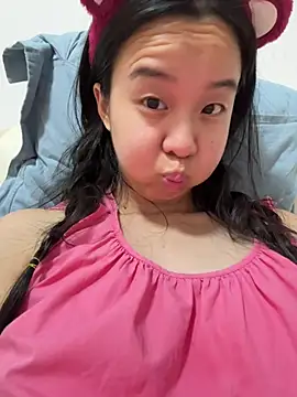Snapshot of NiNa5203 chatting on 07-01-26, 06:52 NiNa5203 online show from 07-01-26, 06:52