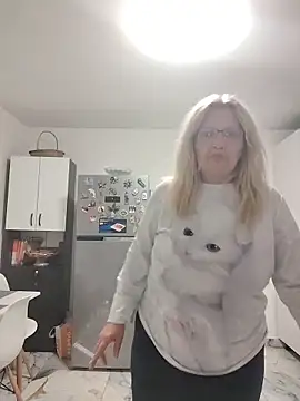 Divineblond online show from 04-02-26, 09:32