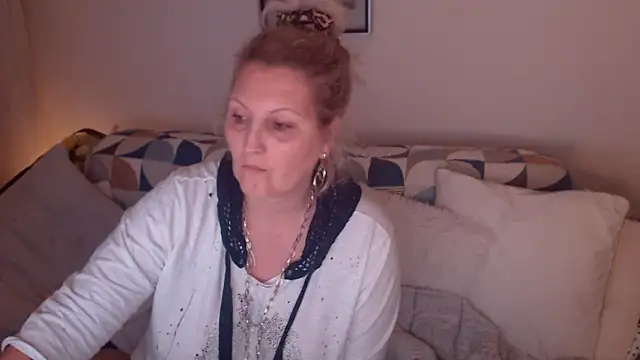 Divineblond online show from 03-02-26, 09:55