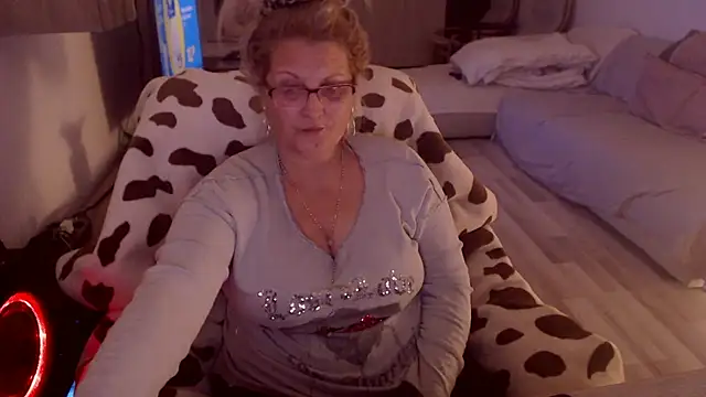 Divineblond online show from 01-12-26, 11:31