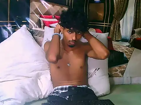 SubmissiveStallion69 online show from 04-22-26, 11:50