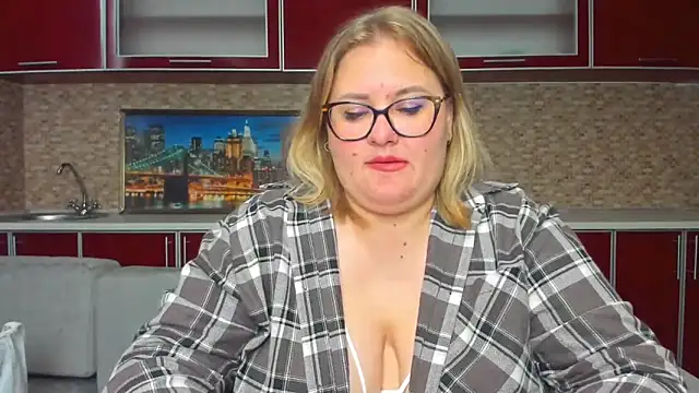 IrenRori online show from 05-12-26, 06:32