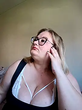 IrenRori online show from 05-26-26, 10:24