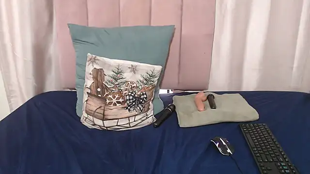 Snapshot of sweet-anne chatting on 05-10-26, 11:03 sweet-anne online show from 05-10-26, 11:03