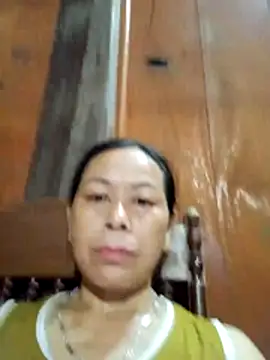 Snapshot of Ari-Na9 chatting on 05-21-26, 01:41 Ari-Na9 online show from 05-21-26, 01:41