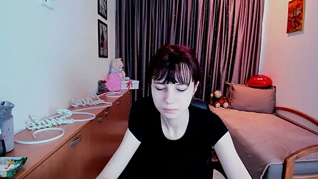 Snapshot of MiniLysii chatting on 05-16-26, 05:50 MiniLysii online show from 05-16-26, 05:50