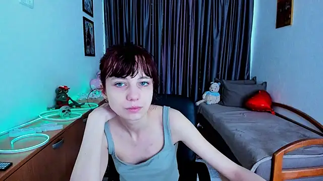 Snapshot of MiniLysii chatting on 06-10-26, 05:52 MiniLysii online show from 06-10-26, 05:52