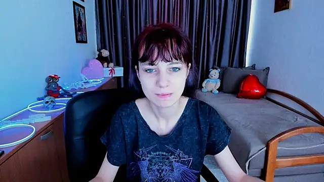 Snapshot of MiniLysii chatting on 05-31-26, 05:46 MiniLysii online show from 05-31-26, 05:46