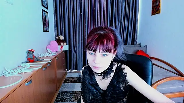 Snapshot of MiniLysii chatting on 06-07-26, 06:07 MiniLysii online show from 06-07-26, 06:07