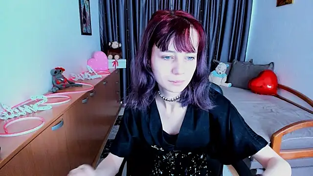 Snapshot of MiniLysii chatting on 05-24-26, 05:40 MiniLysii online show from 05-24-26, 05:40