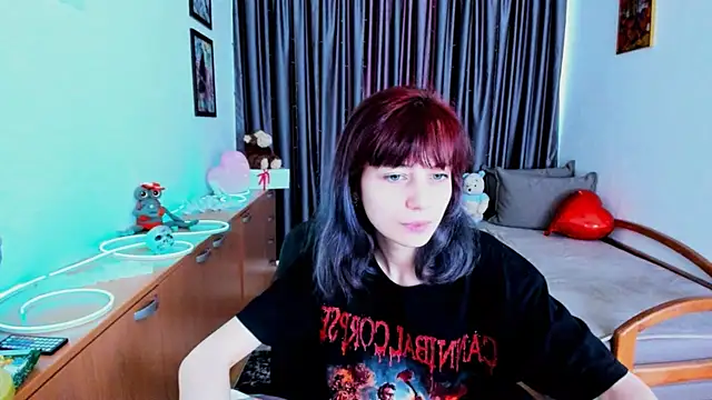 Snapshot of MiniLysii chatting on 06-06-26, 05:34 MiniLysii online show from 06-06-26, 05:34